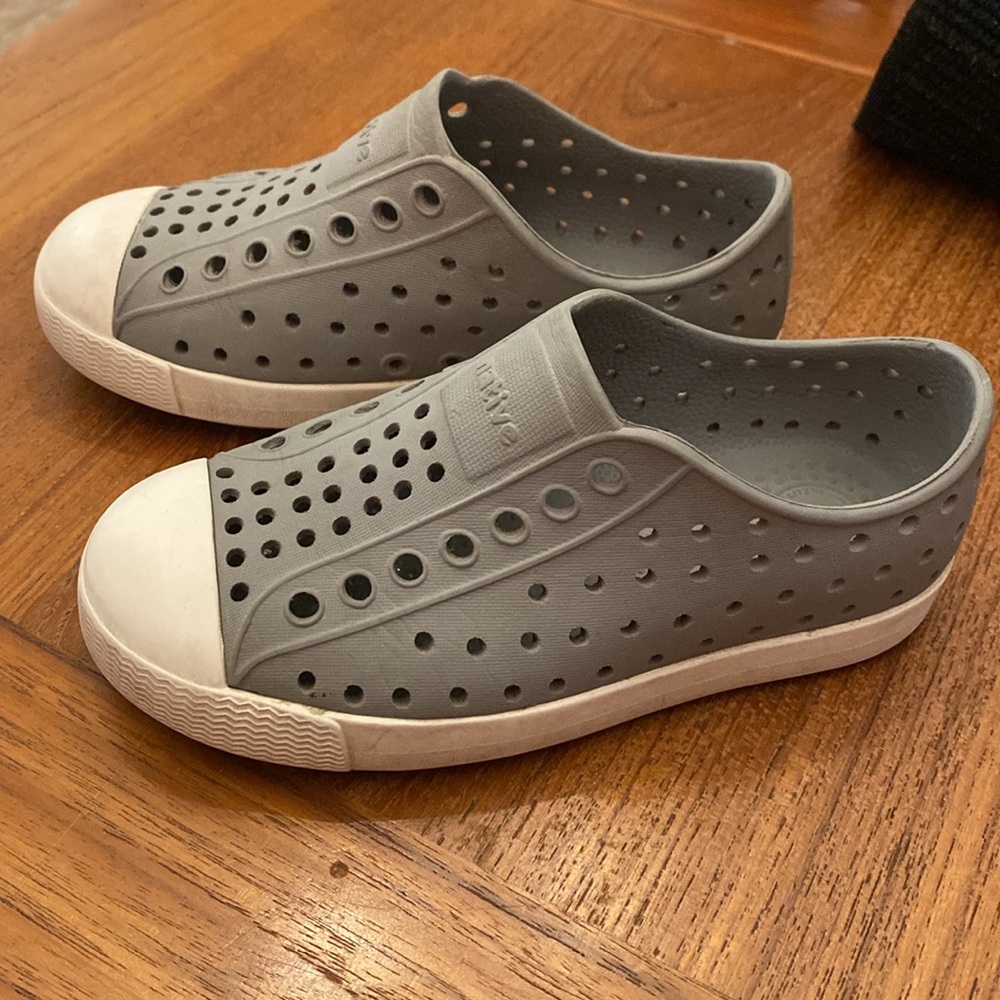 Native shoes - Picture 3 of 6